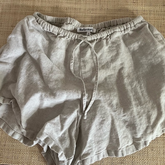 Reformation Pants - Reformation Linen Shorts